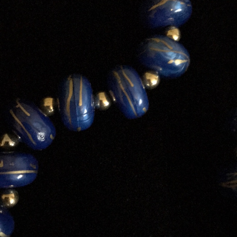 Blue and gold beaded necklace - Picture 2 of 3